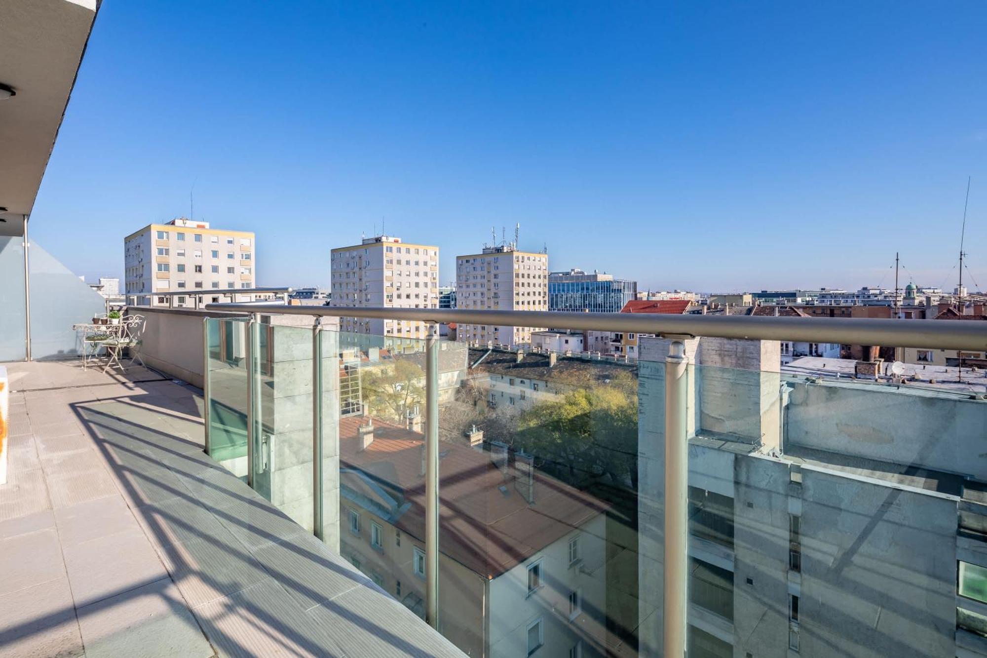 Apartment Penthouse - Modern Luxury - Sunny Budapest