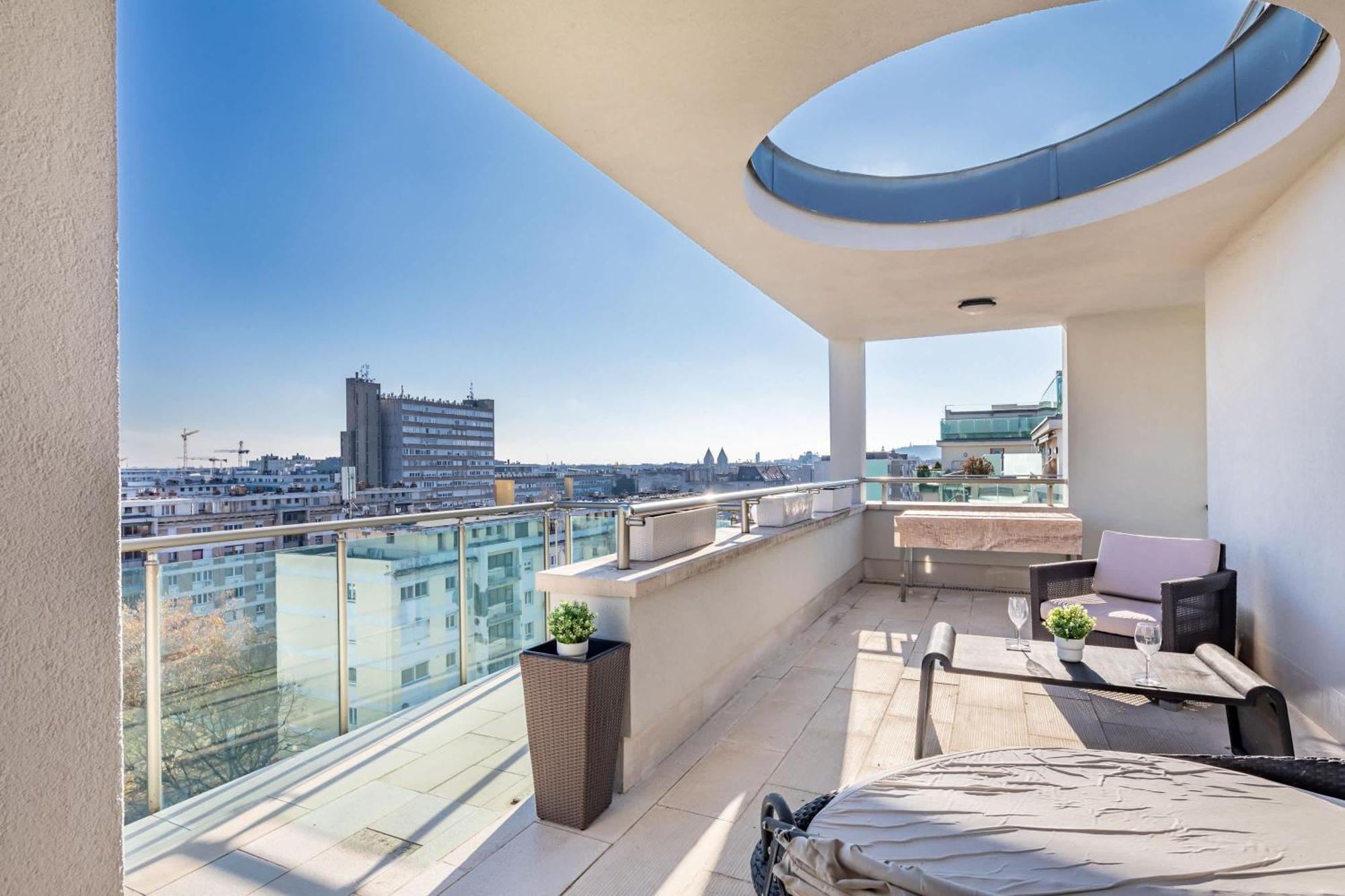 Penthouse - Modern Luxury - Sunny